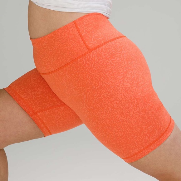 Lululemon Wunder Train High Rise Short 8"
Crunch Warm Coral - Picture 4 of 10